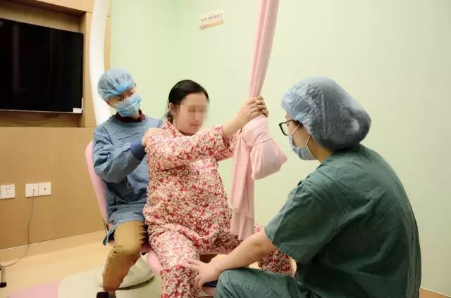 说话、聊天、还有老公陪？讲真，没听过这样生